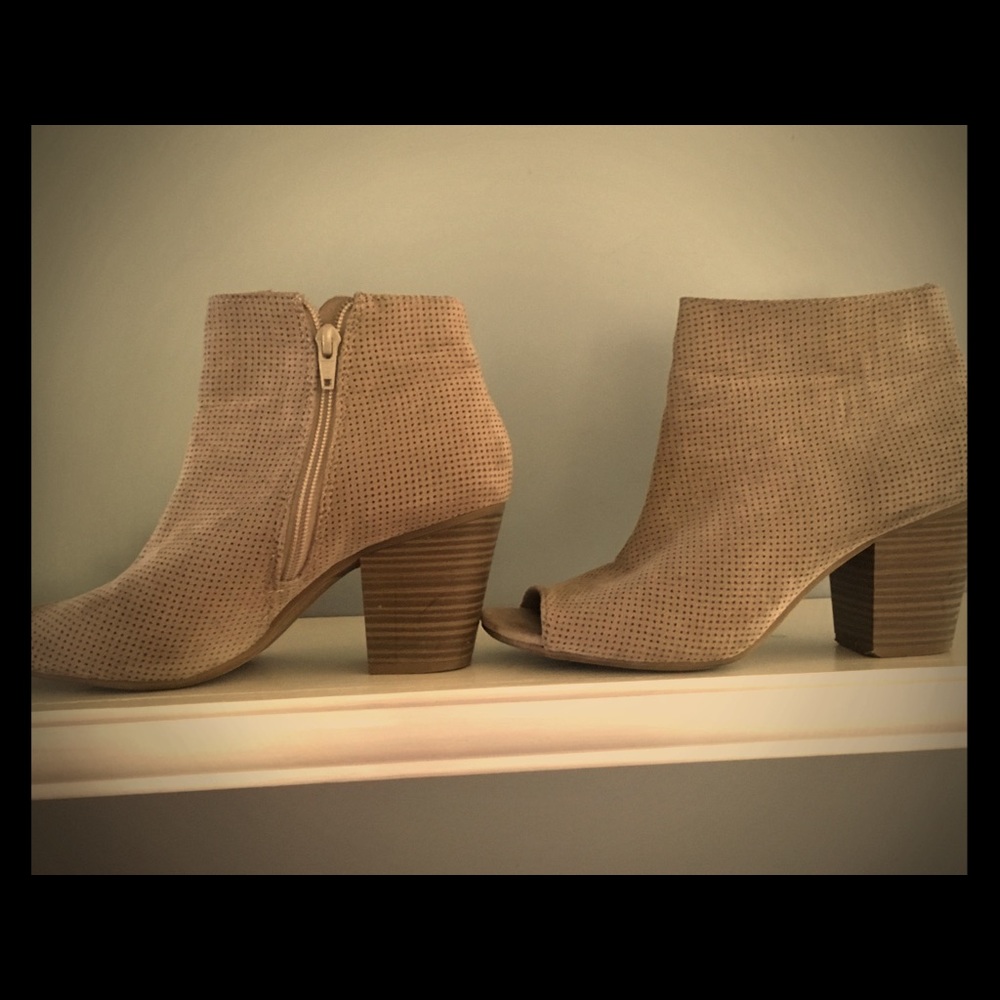 Old Navy Open Toed Boots